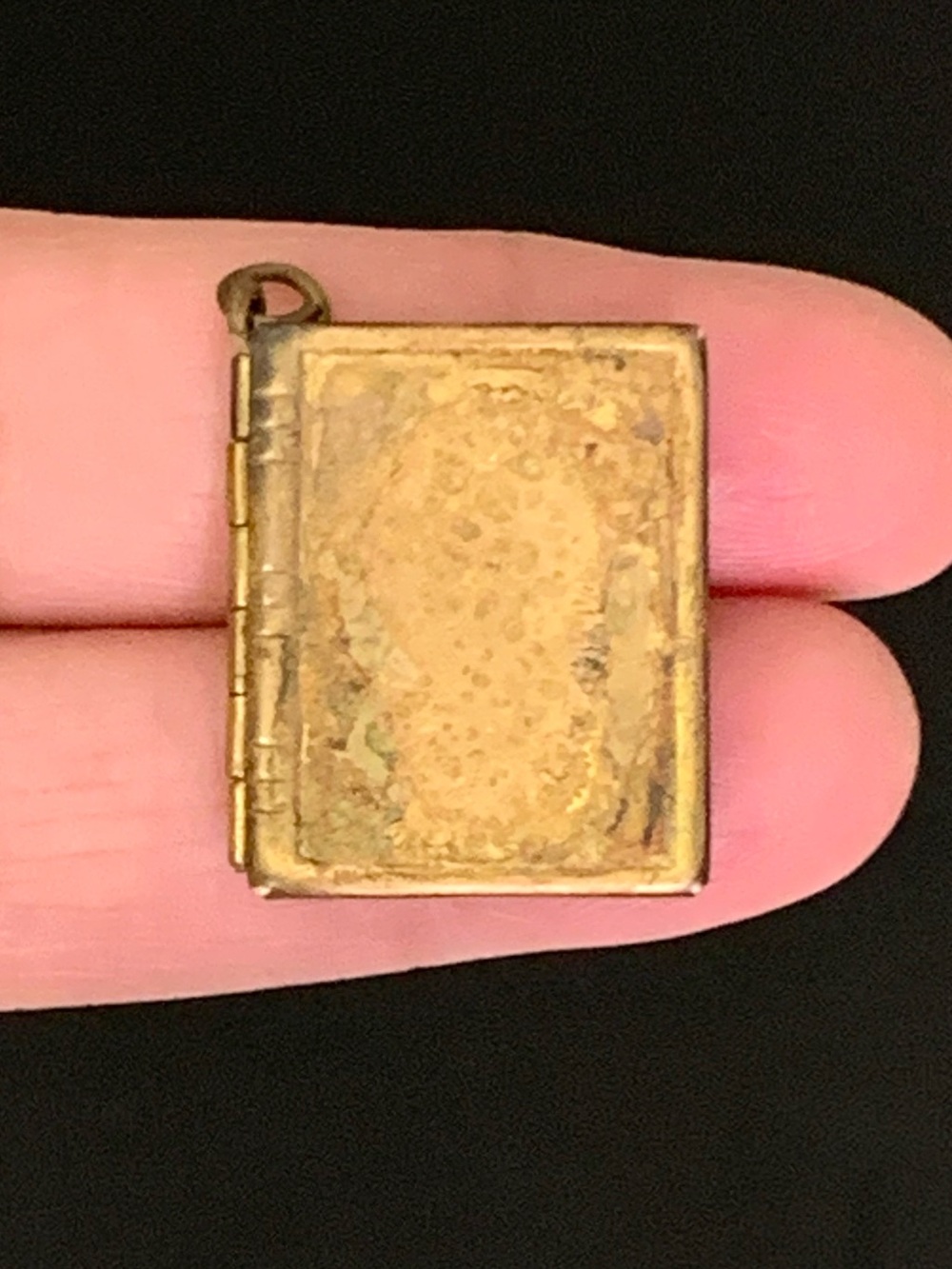 Antique Victorian Book Locket Pendant Gold Tone C. 1900s w/ Original Photo